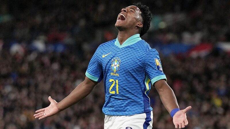 17_Year_Old_Sensation_Leads_Brazil_to_Stunning_Upset_Over_England_____ - News for amigos, by amigos 17_Year_Old_Sensation_Leads_Brazil_to_Stunning_Upset_Over_England_____