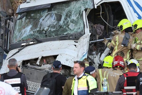🚨 40 Injured in Bus Stop Crash Near Tel Aviv: Here’s What Happened __40_Injured_in_Bus_Stop_Crash_Near_Tel_Aviv__Here_s_What_Happened
