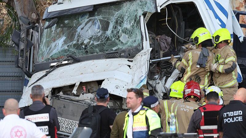 40_Injured_in_Bus_Stop_Crash_Near_Tel_Aviv__Here_s_What_Happened - News for amigos, by amigos __40_Injured_in_Bus_Stop_Crash_Near_Tel_Aviv__Here_s_What_Happened