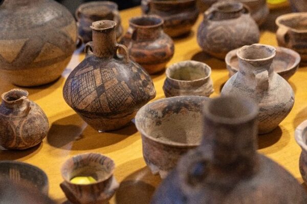 56 Ancient Chinese Treasures Return Home from Italy 🎉 56_Ancient_Chinese_Treasures_Return_Home_from_Italy__
