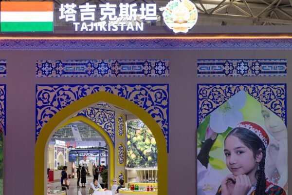 🌏 8th China-Eurasia Expo Lights Up Xinjiang! __8th_China_Eurasia_Expo_Lights_Up_Xinjiang_