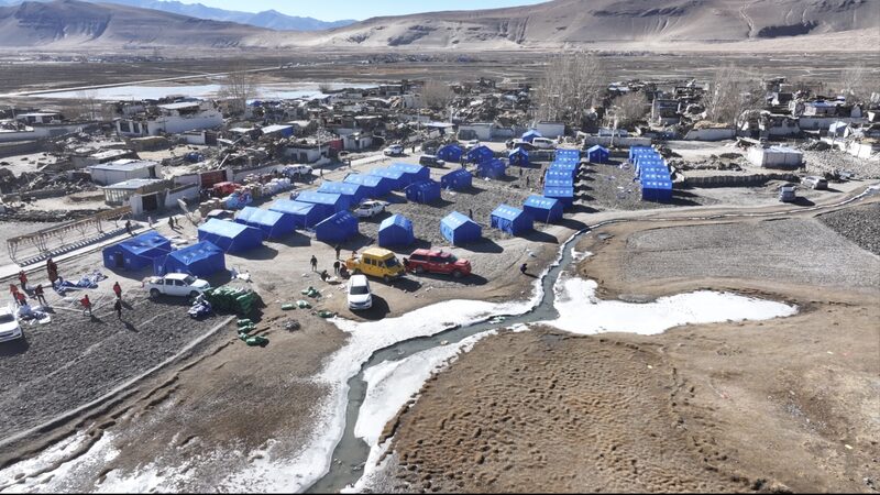 After_the_Quake__Xizang_Locals_Praise_Rescue_Heroes_for_Building_Temporary_Homes__ video poster