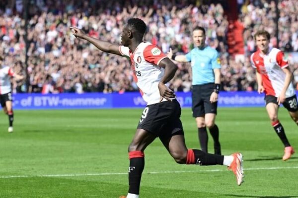 Ajax’s 6-0 Rout by Feyenoord: A Historic Low in 97 Years Ajax_s_6_0_Rout_by_Feyenoord__A_Historic_Low_in_97_Years