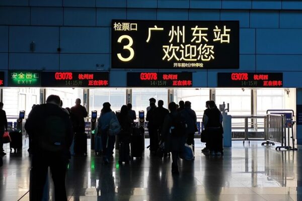 All Aboard! New Ticket Changes for China’s Epic Spring Festival Journey 🚄🎉 All_Aboard__New_Ticket_Changes_for_China_s_Epic_Spring_Festival_Journey___