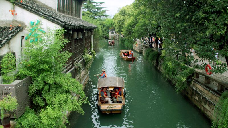 All_Aboard__Suzhou_s_Traditional_Wooden_Boat_Tours_are_Making_Waves