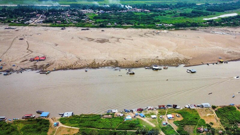 Amazon_River_Levels_in_Columbia_Drop_by_90__Amid_Severe_Drought___ - News for amigos, by amigos Amazon_River_Levels_in_Columbia_Drop_by_90__Amid_Severe_Drought___