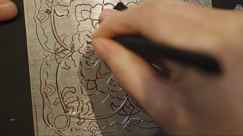 Ancient_Craft__Carving_with_Silver_Threads__Shines_in_Modern_Lacquerware_poster - News for amigos, by amigos Ancient_Craft__Carving_with_Silver_Threads__Shines_in_Modern_Lacquerware video poster