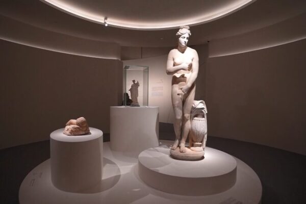 Ancient Greek Beauty Comes to Life in Beijing Exhibition 🇬🇷✨ Ancient_Greek_Beauty_Comes_to_Life_in_Beijing_Exhibition____