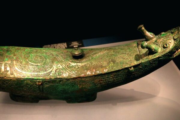 Ancient Wonders Unveiled: Hubei Museum Dives into Shang Dynasty 🏺 Ancient_Wonders_Unveiled__Hubei_Museum_Dives_into_Shang_Dynasty__