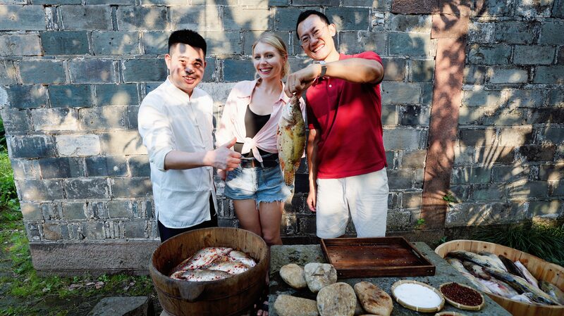 Anhui_s__Stinky_Mandarin_Fish___The_Tasty_Legend_Behind_the_Smelly_Dish - News for amigos, by amigos Anhui_s__Stinky_Mandarin_Fish___The_Tasty_Legend_Behind_the_Smelly_Dish