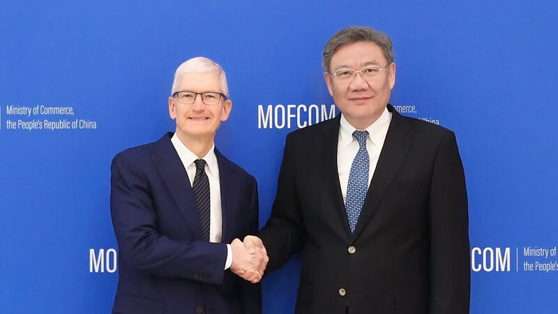 Apple_CEO_Tim_Cook_Commits_to_China_s_Growth_After_Beijing_Meeting____ - News for amigos, by amigos Apple_CEO_Tim_Cook_Commits_to_China_s_Growth_After_Beijing_Meeting____