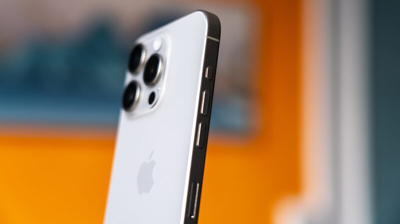 Apple_s_New_iPhone_A18__Powered_by_ARM_s_Latest_V9_Chip___ - News for amigos, by amigos Apple_s_New_iPhone_A18__Powered_by_ARM_s_Latest_V9_Chip___