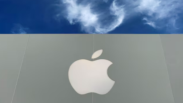 Apple_s_Secret_AI_Chip_Project_ACDC_Lights_Up_Data_Centers__ - News for amigos, by amigos Apple_s_Secret_AI_Chip_Project_ACDC_Lights_Up_Data_Centers__