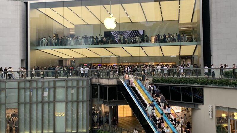 Apple_s_iPhone_16_Sales_in_China_Soar_20__in_First_3_Weeks__ - News for amigos, by amigos Apple_s_iPhone_16_Sales_in_China_Soar_20__in_First_3_Weeks__