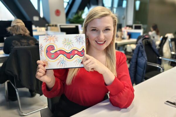 Artist Rachel Weiss Brings Spring Festival Cheer with Vibrant Snake Painting 🐍🎆 Artist_Rachel_Weiss_Brings_Spring_Festival_Cheer_with_Vibrant_Snake_Painting___ video poster