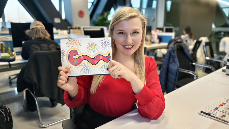 Artist_Rachel_Weiss_Brings_Spring_Festival_Cheer_with_Vibrant_Snake_Painting____poster - News for amigos, by amigos Artist_Rachel_Weiss_Brings_Spring_Festival_Cheer_with_Vibrant_Snake_Painting___ video poster