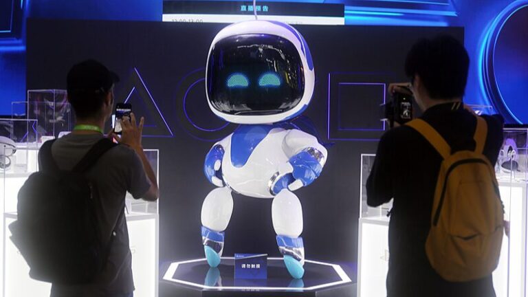 Astro_Bot_Wins_Game_of_the_Year_at_The_Game_Awards__Sparking_Debate