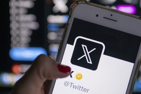 Australian Watchdog Clashes with X Over Global Video Removal 🌐✂️ Australian_Watchdog_Clashes_with_X_Over_Global_Video_Removal____