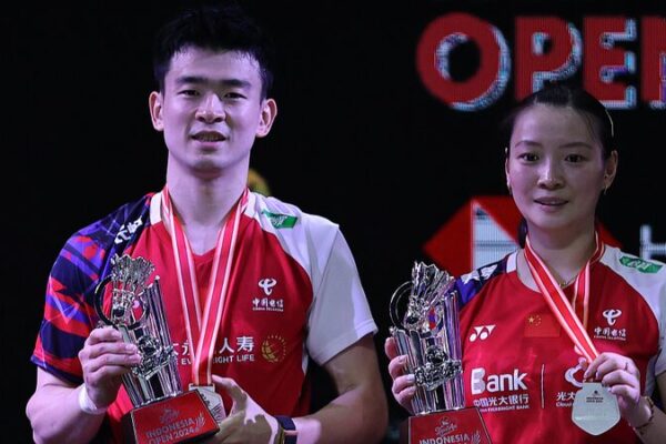 Badminton Superstars Zheng & Huang Aim for Paris Gold 🏸🥇 Badminton_Superstars_Zheng___Huang_Aim_for_Paris_Gold___ video poster