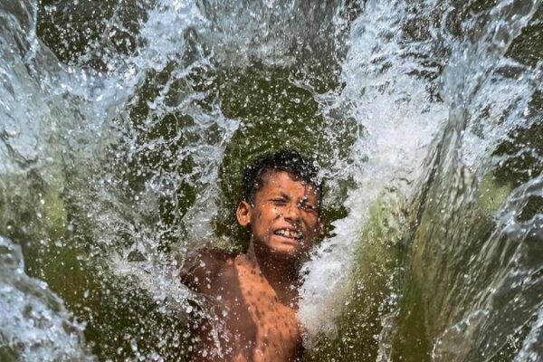 Bangladesh Shuts Schools Again Amid Scorching Heatwave 🔥 Bangladesh_Shuts_Schools_Again_Amid_Scorching_Heatwave__