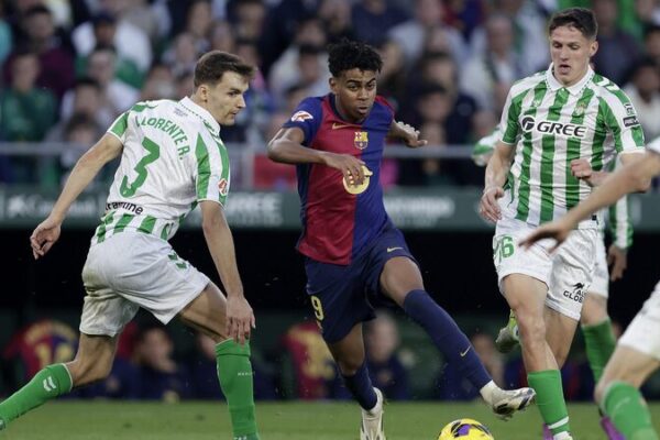 Barça Drops Points in 2-2 Draw with Betis, Real Madrid Closes Gap Barc_a_Drops_Points_in_2_2_Draw_with_Betis__Real_Madrid_Closes_Gap