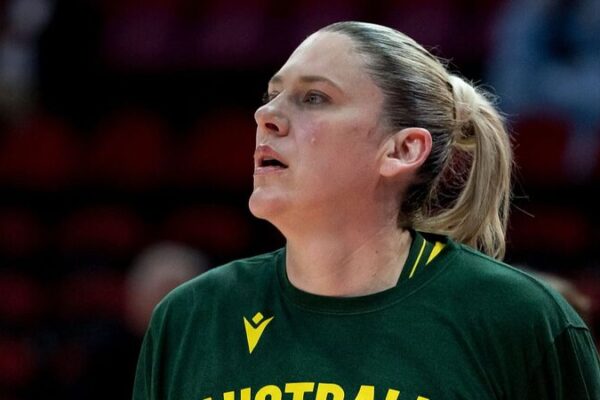 Basketball Legend Lauren Jackson Eyes Comeback for 2024 Paris Olympics 🇦🇺🏀 Basketball_Legend_Lauren_Jackson_Eyes_Comeback_for_2024_Paris_Olympics____