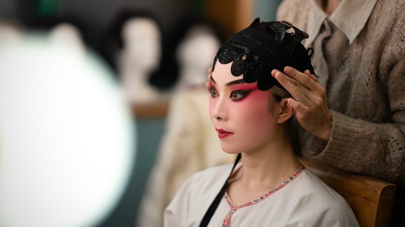Behind_the_Scenes_of_Kunqu_Opera_s__Legend_of_the_White_Snake____