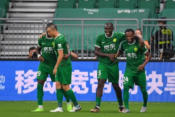 Beijing and Chengdu Dominate in Chinese Super League Action! ⚽️🔥 Beijing_and_Chengdu_Dominate_in_Chinese_Super_League_Action_____