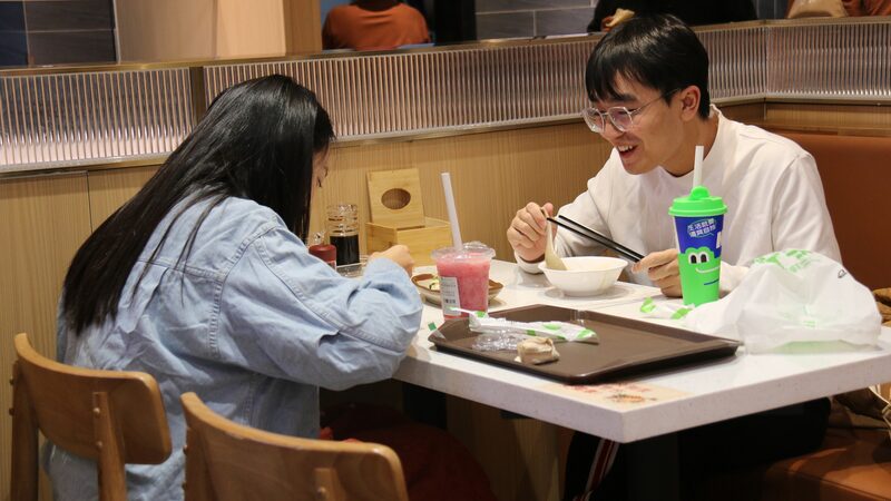 Beijing_s_Community_Canteens__A_New_Dining_Hotspot_for_All_Ages__ - News for amigos, by amigos Beijing_s_Community_Canteens__A_New_Dining_Hotspot_for_All_Ages__
