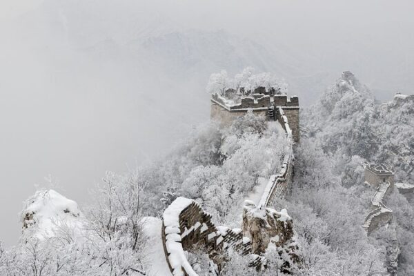 Beijing’s Jiankou Great Wall Transforms into a Winter Wonderland after Snowfall Beijing_s_Jiankou_Great_Wall_Transforms_into_a_Winter_Wonderland_after_Snowfall