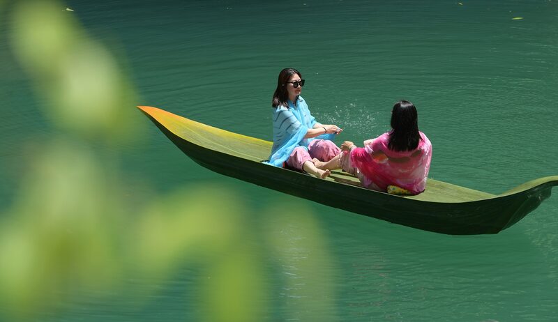 Boating_Bliss_in_Pingshan_Canyon__Enshi_s_Pristine_Paradise______ - News for amigos, by amigos Boating_Bliss_in_Pingshan_Canyon__Enshi_s_Pristine_Paradise______