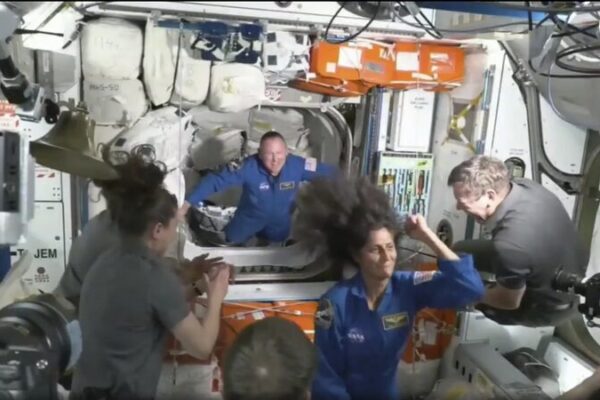 Boeing’s Starliner Capsule Docks at ISS After Thruster Troubles 🚀 Boeing_s_Starliner_Capsule_Docks_at_ISS_After_Thruster_Troubles__