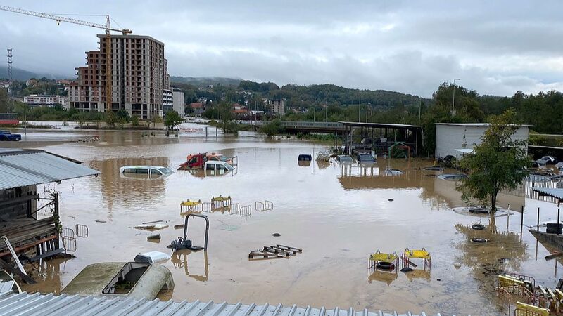 Bosnia_s_Worst_Floods_in_Years_Claim_14_Lives - News for amigos, by amigos Bosnia_s_Worst_Floods_in_Years_Claim_14_Lives