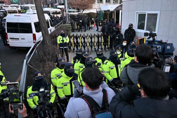 Breaking: South Korea Attempts to Arrest Impeached President Yoon Suk-yeol Breaking__South_Korea_Attempts_to_Arrest_Impeached_President_Yoon_Suk_yeol video poster