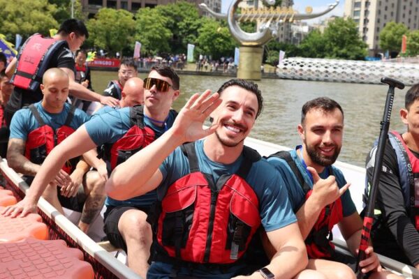 Bulgarian Paddlers Make Waves at China’s Dragon Boat Festival 🐉🌊 Bulgarian_Paddlers_Make_Waves_at_China_s_Dragon_Boat_Festival___