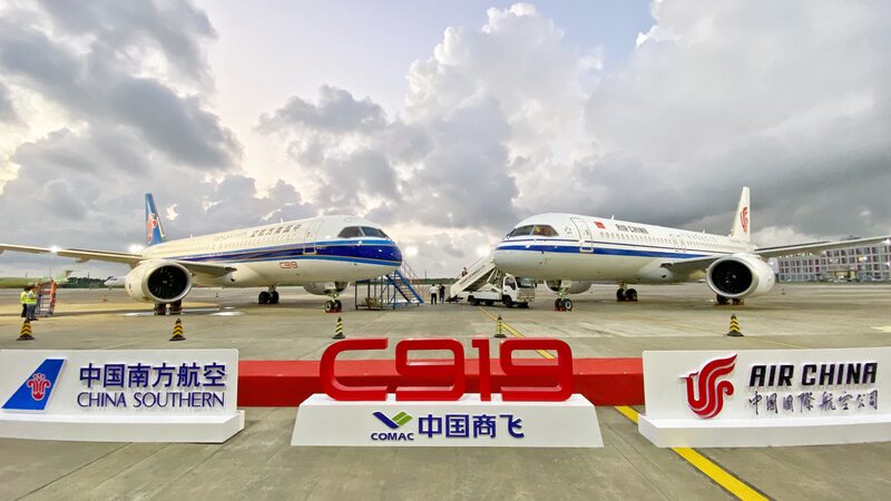 COMAC_Delivers_C919_Jets_to_Air_China_and_China_Southern_Airlines___