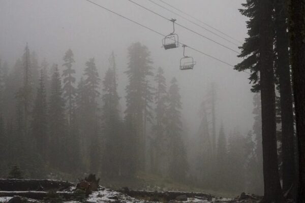 California’s Wild Summer: From Wildfires to Snowstorms! 🔥❄️ California_s_Wild_Summer__From_Wildfires_to_Snowstorms_____