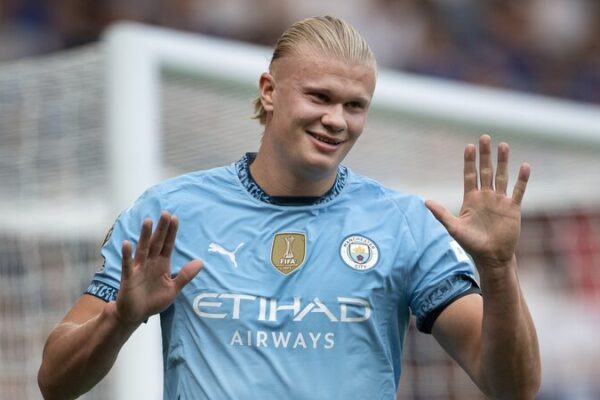 Can Manchester City Keep Their Crown? Premier League Season Preview Can_Manchester_City_Keep_Their_Crown__Premier_League_Season_Preview video poster