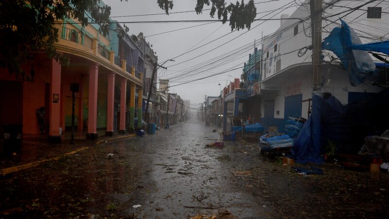 Category_4_Hurricane_Beryl_Batters_Jamaica_After_Devastating_the_Caribbean___ - News for amigos, by amigos Category_4_Hurricane_Beryl_Batters_Jamaica_After_Devastating_the_Caribbean___