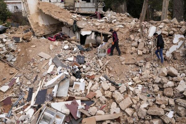 Ceasefire Drama: Israel and Hezbollah Point Fingers Over Violations 😱💥 Ceasefire_Drama__Israel_and_Hezbollah_Point_Fingers_Over_Violations___