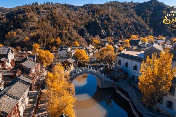 Celebrate Chinese New Year at Gubei Water Town 🎉: Festivities at the Great Wall Celebrate_Chinese_New_Year_at_Gubei_Water_Town____Festivities_at_the_Great_Wall