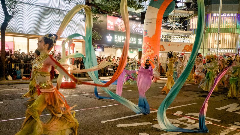 Celebrating_Chinese_New_Year_in_Hong_Kong_SAR__Parades__Fireworks__and_Festive_Traditions - News for amigos, by amigos __Celebrating_Chinese_New_Year_in_Hong_Kong_SAR__Parades__Fireworks__and_Festive_Traditions