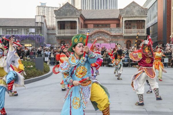 Chaoshan Yingge Dance Enchants Shanghai’s Historic Inlet Chaoshan_Yingge_Dance_Enchants_Shanghai_s_Historic_Inlet