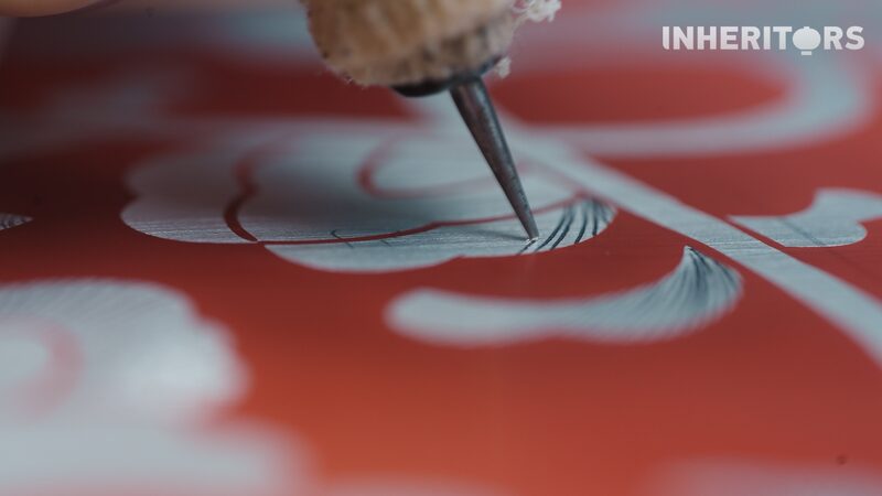 Chengdu_Artisans_Craft_Silky_Sheen_on_Lacquerware_with_Metal_Magic__ - News for amigos, by amigos Chengdu_Artisans_Craft_Silky_Sheen_on_Lacquerware_with_Metal_Magic__