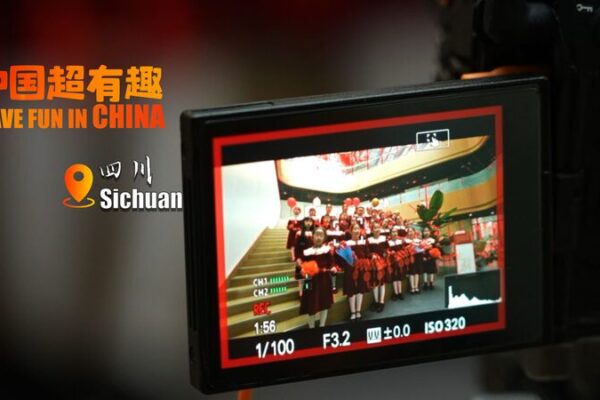 Chengdu Students Sing French Melody, Strengthening Ties with Montpellier 🇨🇳❤️🇫🇷 Chengdu_Students_Sing_French_Melody__Strengthening_Ties_with_Montpellier_______ video poster