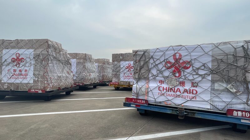 China_Airlifts_35_Tons_of_Emergency_Aid_to_Earthquake_Hit_Vanuatu_poster - News for amigos, by amigos China_Airlifts_35_Tons_of_Emergency_Aid_to_Earthquake_Hit_Vanuatu video poster