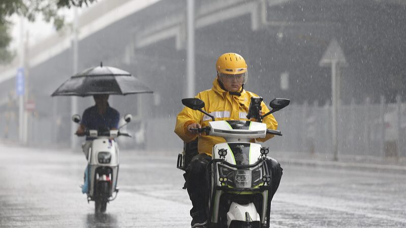 China_Boosts_Protections_for_Food_Delivery_Heroes_ - News for amigos, by amigos _____China_Boosts_Protections_for_Food_Delivery_Heroes_