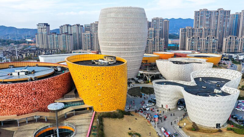 China_Ceramics_Valley__Explore_the_Gigantic_Porcelain_Wonderland_