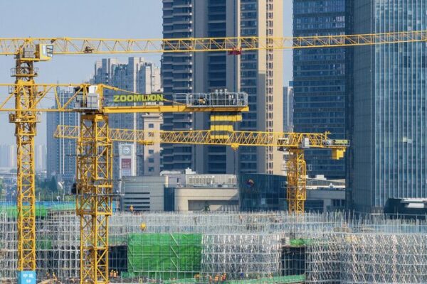 China Drops Mortgage Floor Rates and Slashes Down Payments 🏠 China_Drops_Mortgage_Floor_Rates_and_Slashes_Down_Payments__