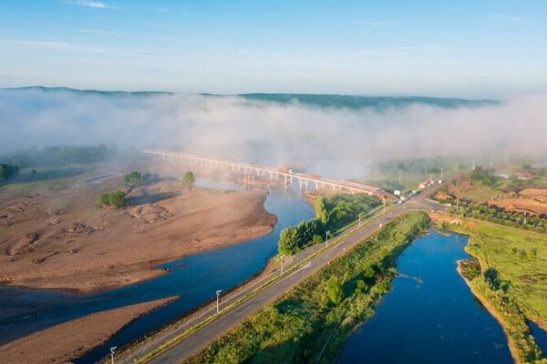 China Invests Nearly ¥900 Billion in Eco-Friendly Zones 🌿 China_Invests_Nearly__900_Billion_in_Eco_Friendly_Zones__